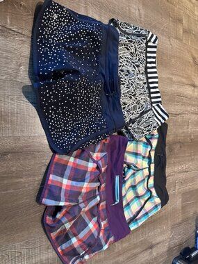 Lululemon size 8 speed shorts